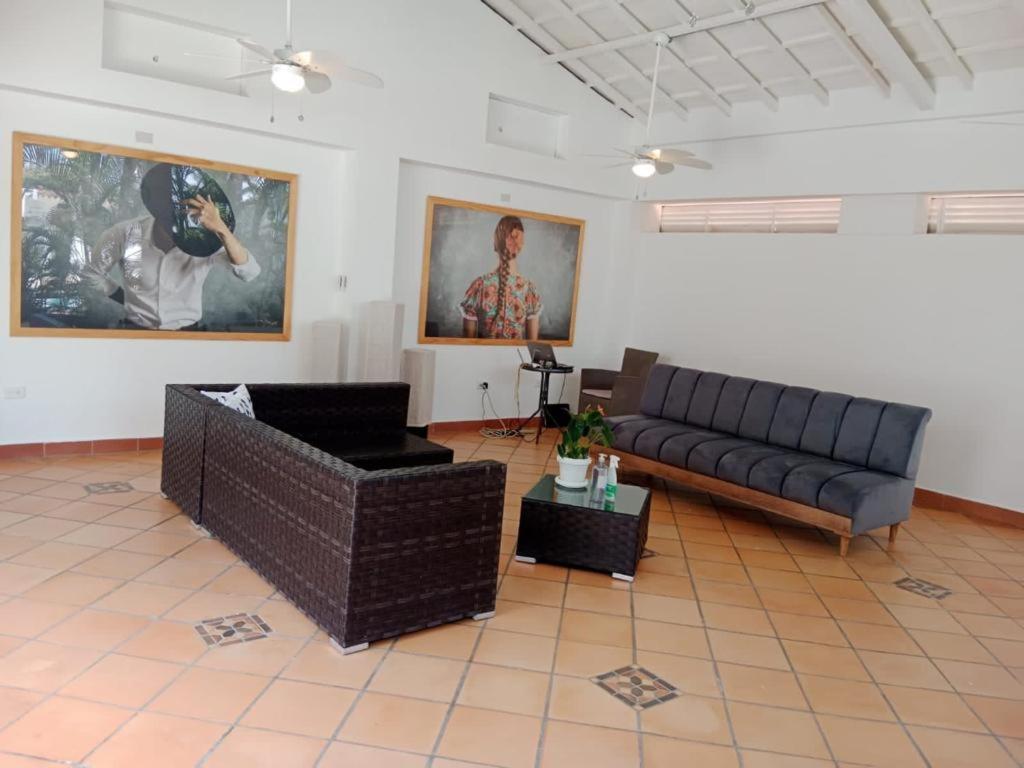L'Aurora Hotel Boutique يوبال المظهر الخارجي الصورة